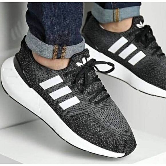 ADIDAS Swift Run 22 Running Shoes Size 7 - Picture 2 of 10